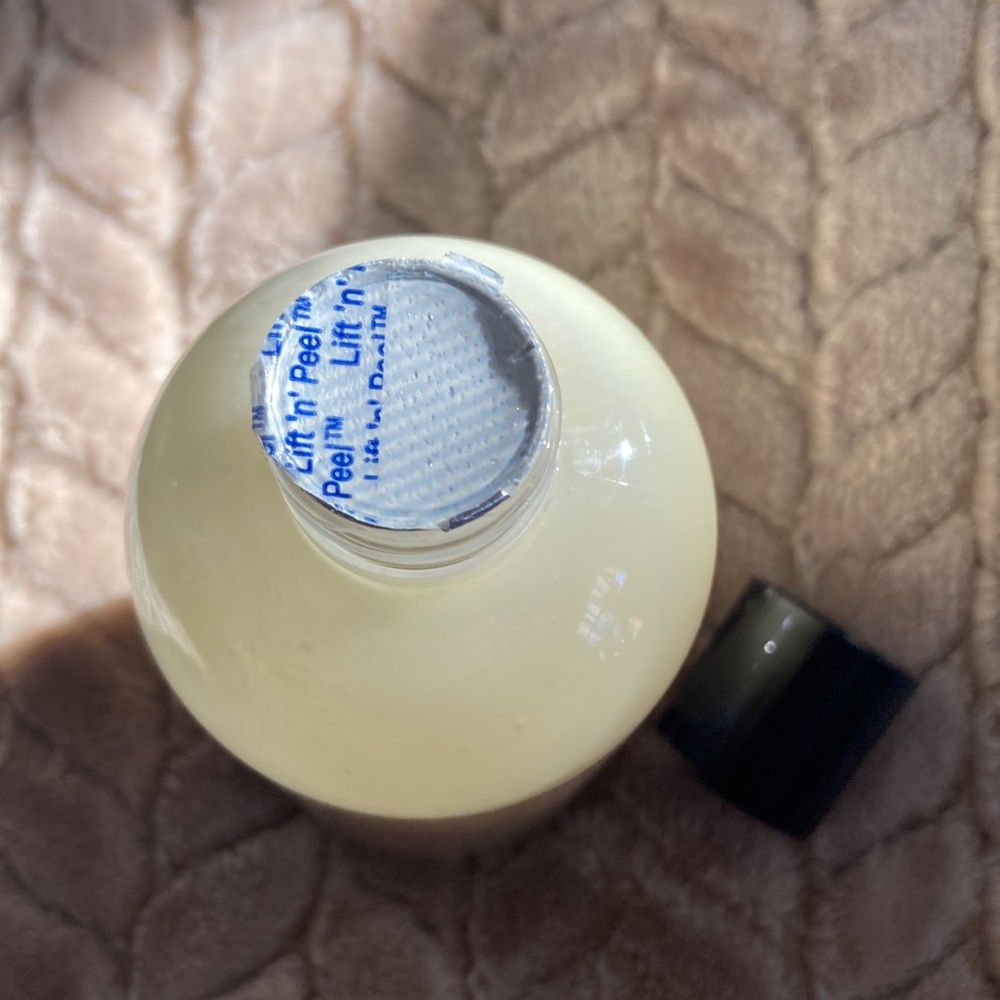 Philosophy Purity Made Simple one step facial cleanser. NEW. - Picture 4 of 4